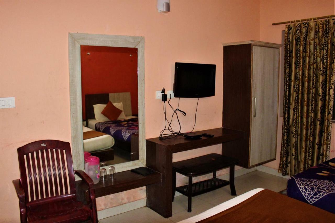 Hotel Park Lagoon Puri Luaran gambar